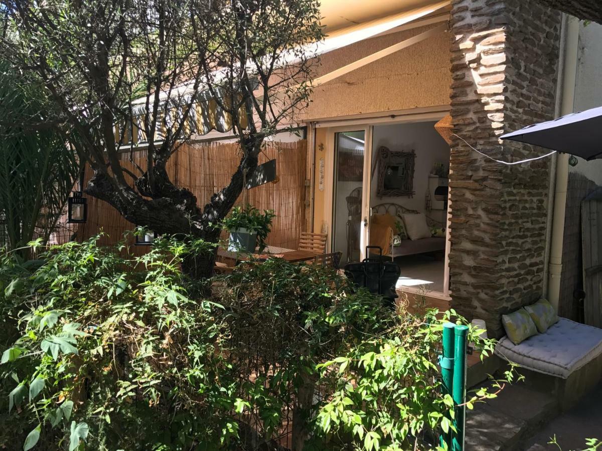 **** Beau T2 De 40 M2, Jardin De 70M2, Au Calme, A 50 Metres De La Plage Le Pradet Luaran gambar